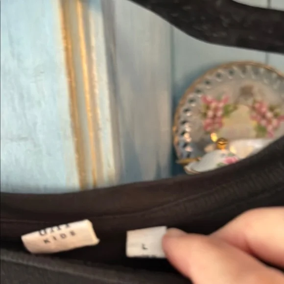 Elegant Black Women's Top - Picture 2 of 3